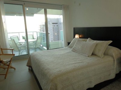 Apartamento ID.1951 - Apartamento en Venta, Playa Mansa, Punta del Este. Espectacular estado