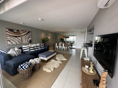 Apartamento ID.1136 - ALQUILER FIN DE AÑO HASTA EL 03 ENERO 3 DORMITORIOS PARRILLERO PROPIO