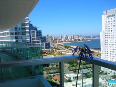 Apartamento ID.1951 - Apartamento en Venta, Playa Mansa, Punta del Este. Espectacular estado