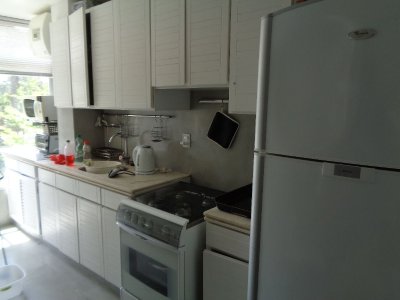 Apartamento ID.1955 - Excelente ubicacion en Punta del Este, 2 dormitorios, 2 baños