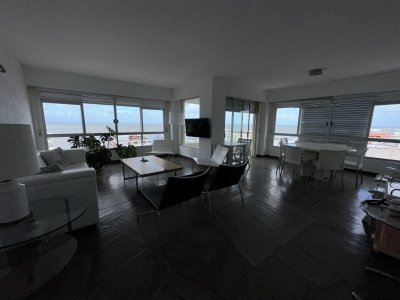 Apartamento ID.2130 - VENTA 3 DORMITORIOS EN LA PENINSULA PUNTA DEL ESTE