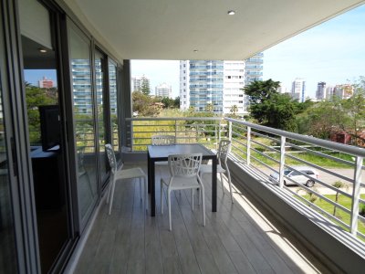 Apartamento ID.1765 - MANSA VENTA Y ALQUILER   3 DORMITORIOS 2 BAÑOS AIDY GRILL