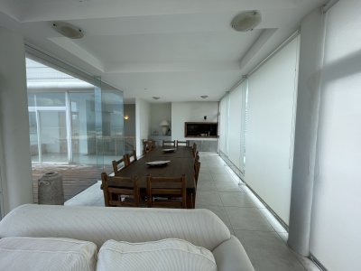 Apartamento ID.1366 - HERMOSO PEN HOUSE EN ALQUILER CON  VISTA A LA PLAYA BRAVA PARA 6 PERSONAS PUNTA DEL ESTE 