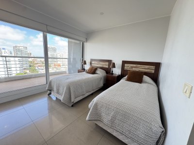 Apartamento ID.1734 - VENTA: A PASOS DE ENJOY TORRE DE CATEGORIA 2 DORMITORIOS MANSA