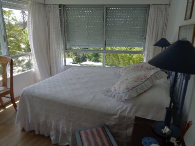 Apartamento ID.1955 - Excelente ubicacion en Punta del Este, 2 dormitorios, 2 baños