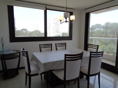 Apartamento ID.1269 - ALQUILER ANUAL 3 DORMITORIOS, PUNTA DEL ESTE
