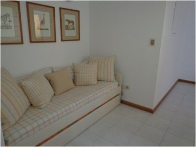 Apartamento ID.2757 - Con piscina propia, espectacular vista y ubicaciónALQUILER Y VENTA PUERTO