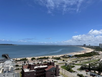 Apartamento ID.1732 - EN VENTA 3 DORMITORIOS 3 BAÑOS EN SUITE MANSA !!!