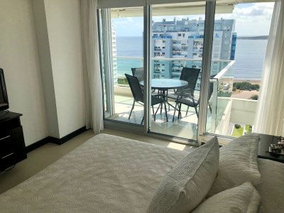 Apartamento ID.1951 - Apartamento en Venta, Playa Mansa, Punta del Este. Espectacular estado