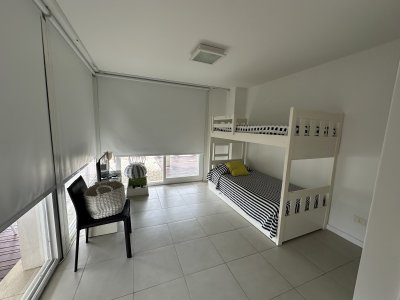 Apartamento ID.1136 - ALQUILER FIN DE AÑO HASTA EL 03 ENERO 3 DORMITORIOS PARRILLERO PROPIO