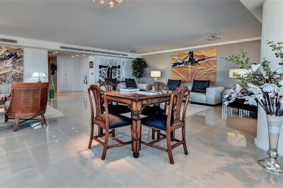 Apartamento ID.1154 - VENTA APARTAMENTO PREMIUN, PUNTA DEL ESTE 4 DORMITORIOS