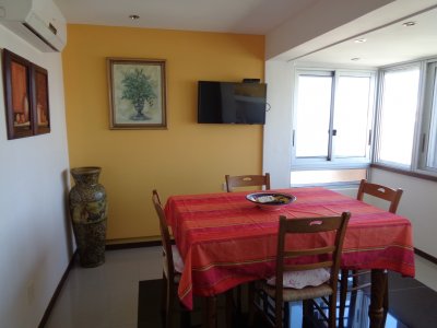 Apartamento ID.1426 - HERMOSO PENT-HOUSE A 200 METROS DE PLAYA BRAVA 3 DORMITORIOS 3 BAÑOS 
