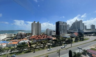 ART BOULEVARD 3 DORMITORIOS Y DEP. VENTA Y ALQUILER PUNTA DEL ESTE