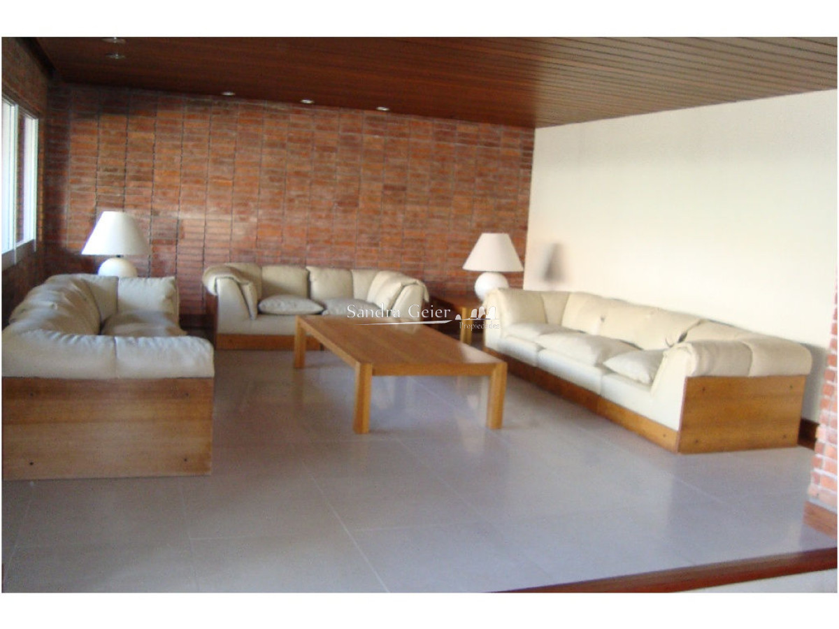 Apartamento ID.1349 - VENTA Y ALQUILER APARTAMENTO 3 DORMITORIOS PENINSULA PUERTO