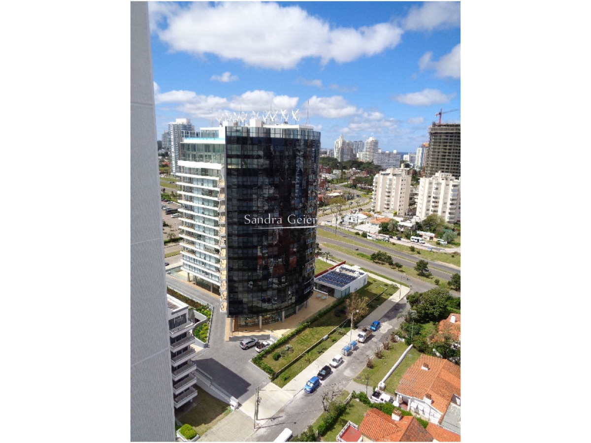 Apartamento ID.1733 - DIVINA PLANTA DE 3 DORMITORIOS, VENTA  PUNTA DEL ESTE