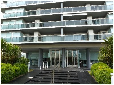 Apartamento ID.1485 - APTO EN VENTA, PUNTA DEL ESTE,  PARRILLERO PROPIO, EXCELENTE UBICACION, MULTIPLES SERVICIOS