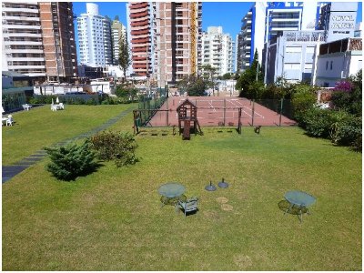 Apartamento ID.1485 - APTO EN VENTA, PUNTA DEL ESTE,  PARRILLERO PROPIO, EXCELENTE UBICACION, MULTIPLES SERVICIOS