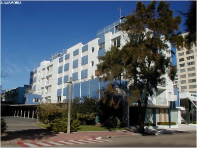 Apartamento ID.1328 - A PASITOS DE TODO, 3 DORMITORIOS, MAS DEPENDENCIA, 2 TERRAZAS UNA CON PARRILLERO VENTA PUNTA DEL ESTE