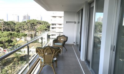 VENTA Y ALQUILER APARTAMENTO 2 DORMITORIOS 2 BAÑOS EN AVENIDA ROOSEVELT A 400 METROS DE LA PLAYA BRAVA