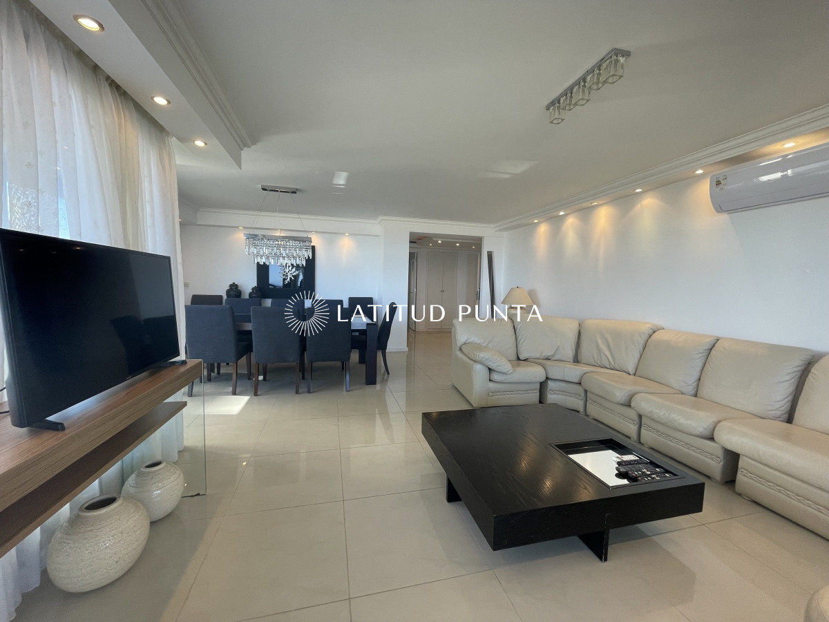 Brava - GoPunta - Portal Inmobiliario de Punta del Este - Maldonado