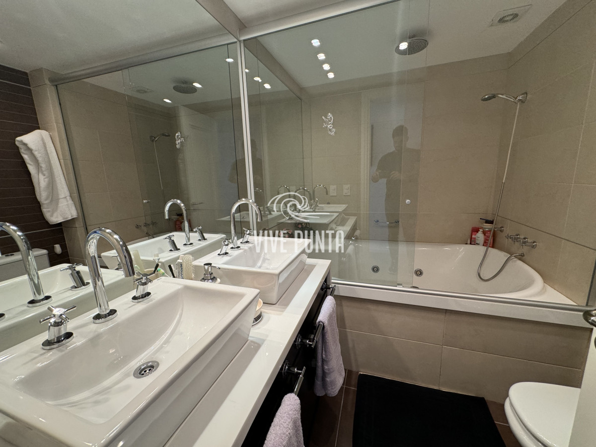 Apartamento ID.853 - TORRE IMPERIAL II PREMIUM 4 DORMITORIOS EN SUITE