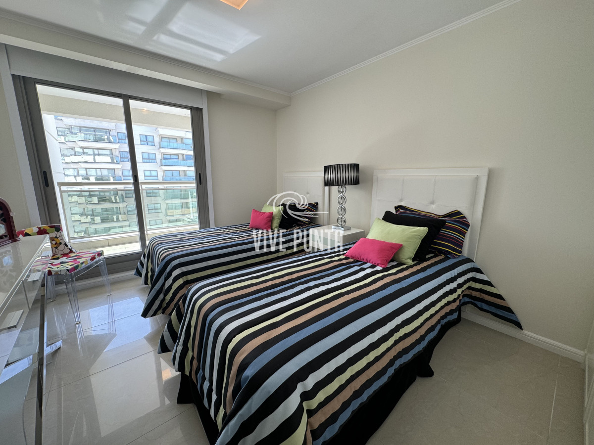 Apartamento ID.853 - TORRE IMPERIAL II PREMIUM 4 DORMITORIOS EN SUITE