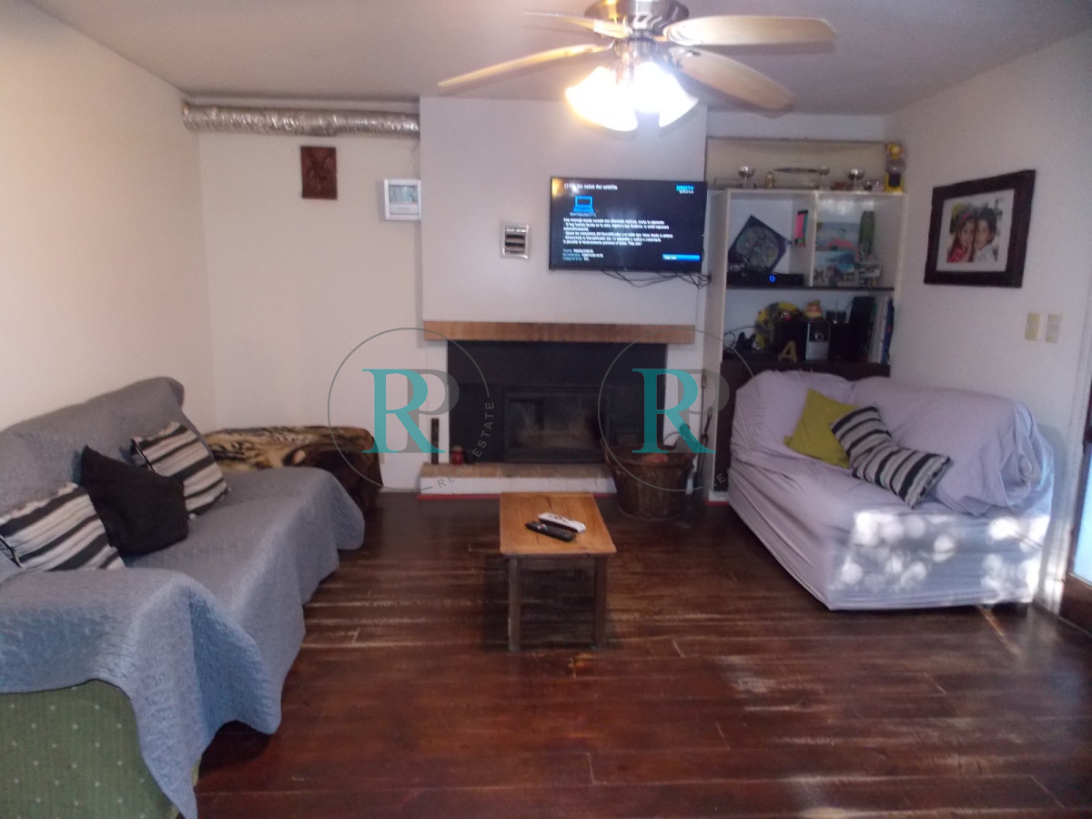 Casa ID.276 - 2 CASASEN UN MISMO PADRON EN VENTA  JARDINES DE CORDOBA