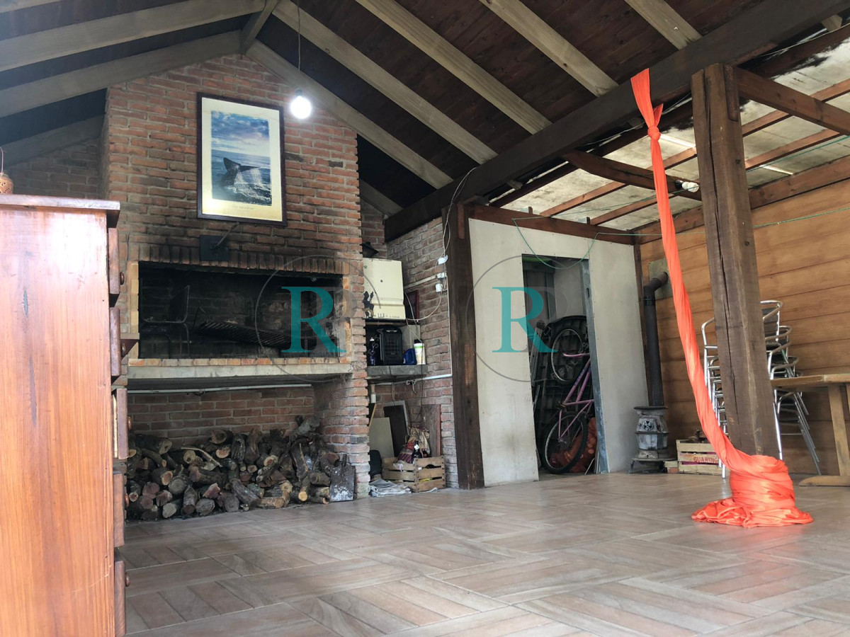 Casa ID.276 - 2 CASASEN UN MISMO PADRON EN VENTA  JARDINES DE CORDOBA