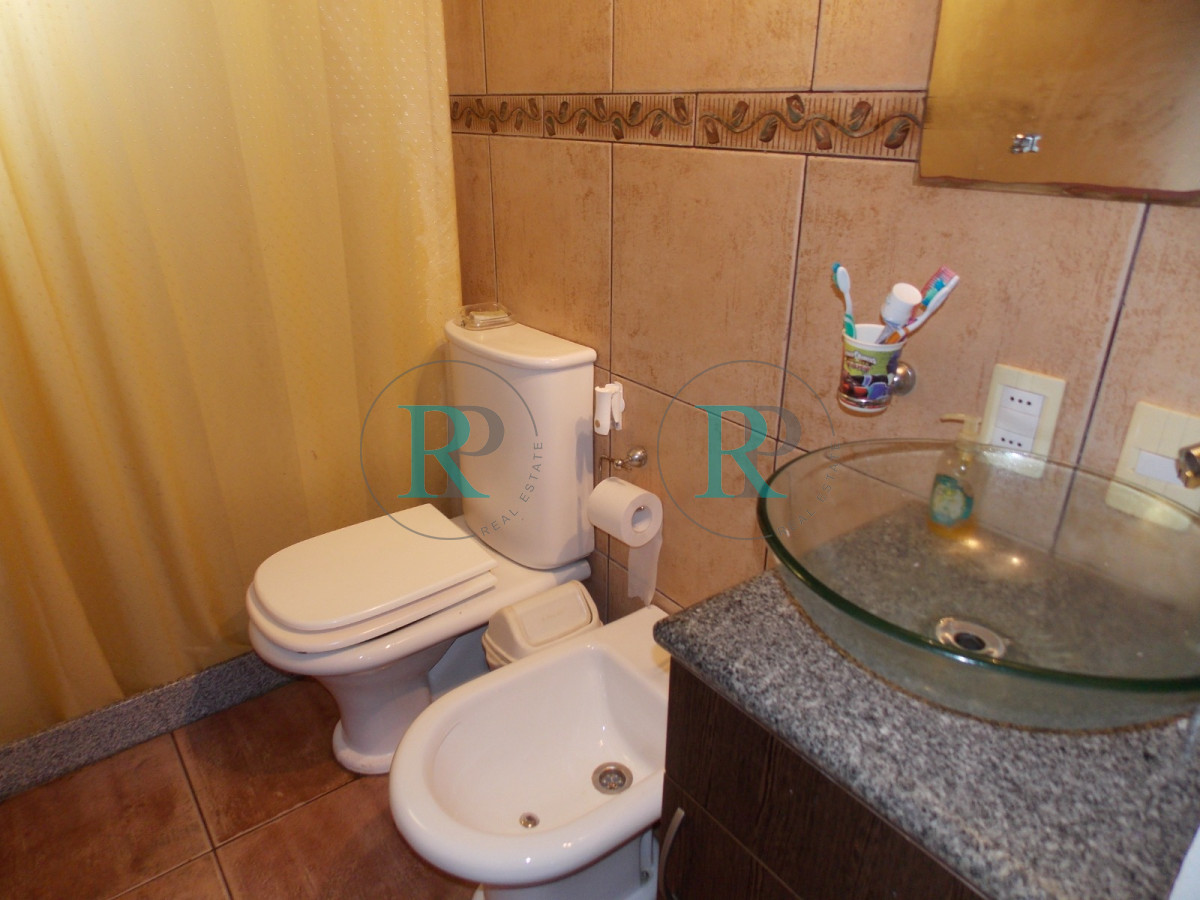 Casa ID.276 - 2 CASASEN UN MISMO PADRON EN VENTA  JARDINES DE CORDOBA