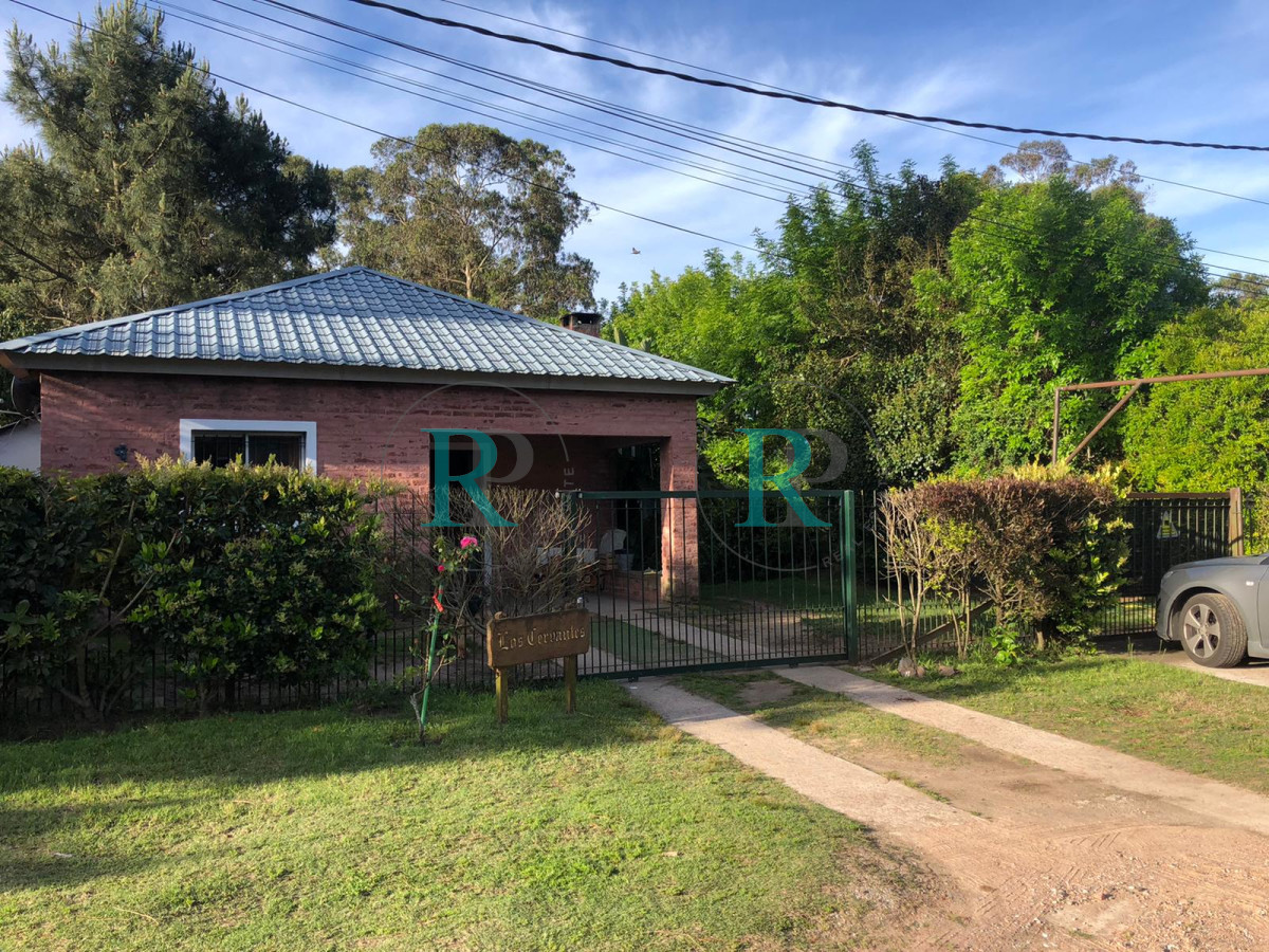 Casa ID.276 - 2 CASASEN UN MISMO PADRON EN VENTA  JARDINES DE CORDOBA