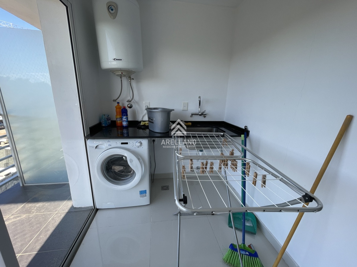 Apartamento ID.6100 - FRENTE AL MAR, 3 DORMITORIOS, 2 BAÑOS,  EN VENTA , PUNTA DEL ESTE