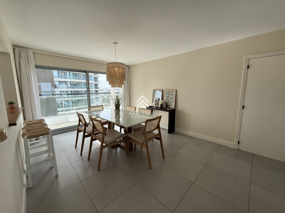 Apartamento ID.5397 - ESPECTACULAR PENT HOUSE EN TORRE FRANCIA PUNTA DEL ESTE DE 2 DORMITORIOS