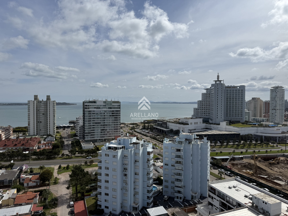 Apartamento ID.5397 - ESPECTACULAR PENT HOUSE EN TORRE FRANCIA PUNTA DEL ESTE DE 2 DORMITORIOS