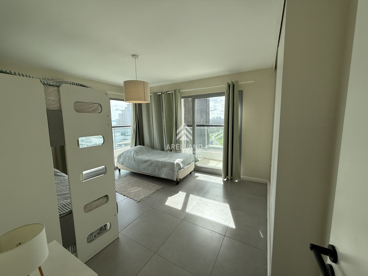 Apartamento ID.5397 - ESPECTACULAR PENT HOUSE EN TORRE FRANCIA PUNTA DEL ESTE DE 2 DORMITORIOS