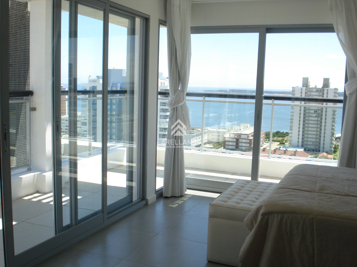Apartamento ID.5397 - ESPECTACULAR PENT HOUSE EN TORRE FRANCIA PUNTA DEL ESTE DE 2 DORMITORIOS