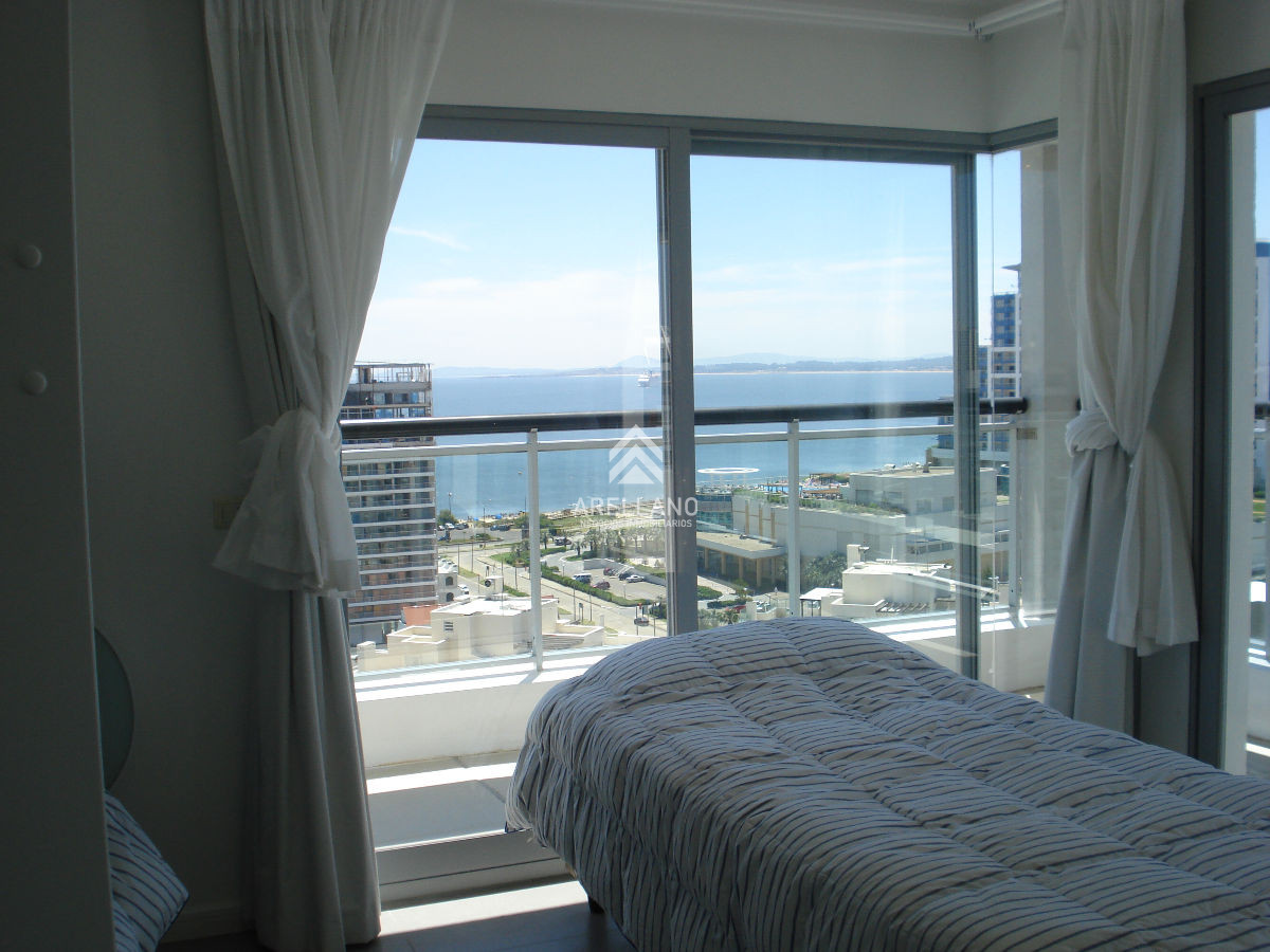 Apartamento ID.5397 - ESPECTACULAR PENT HOUSE EN TORRE FRANCIA PUNTA DEL ESTE DE 2 DORMITORIOS