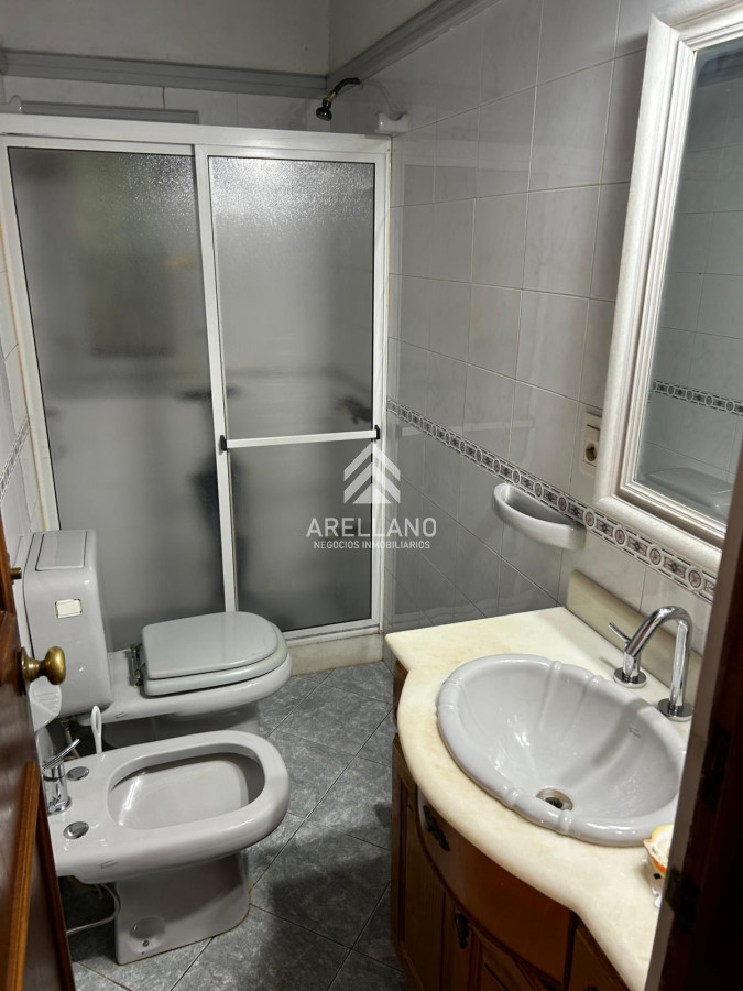 Casa ID.5380 - Venta casa 3 dormitorios y dependencia Pinares 