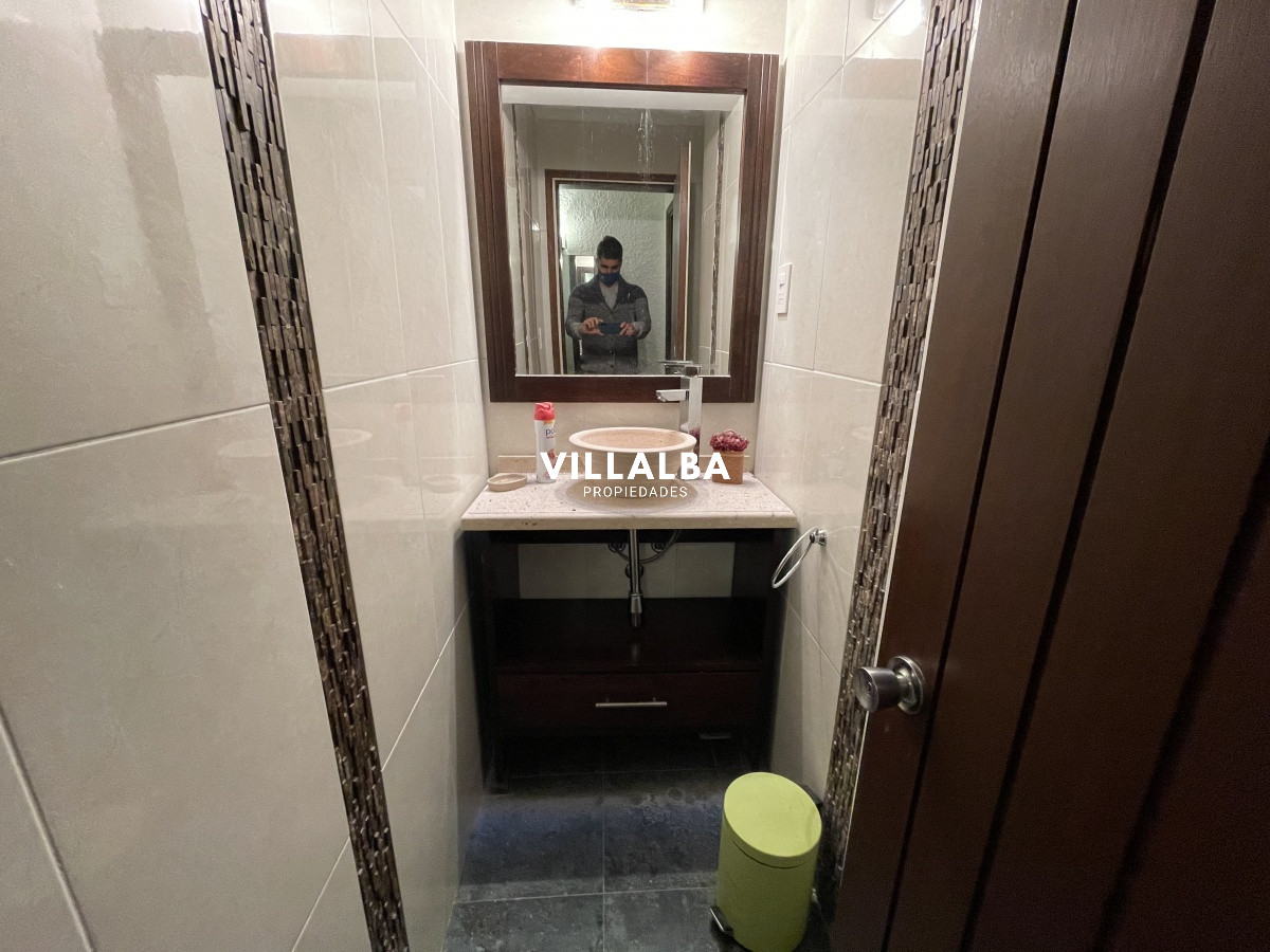 Casa ID.1548 - CASA EN VENTA, EXCELENTE ZONA RESIDENCIAL PUNTA DEL ESTE, PLAYA MANSA