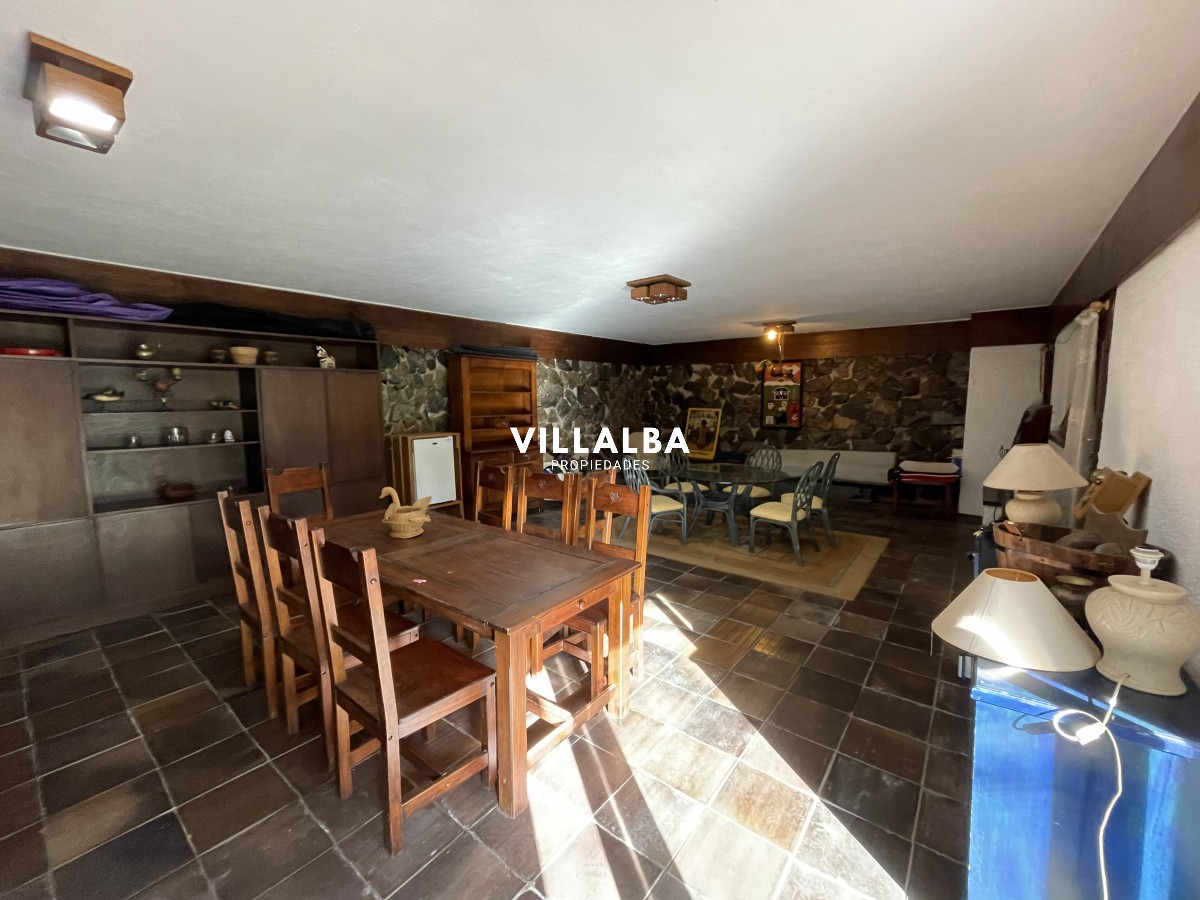 Casa ID.1548 - CASA EN VENTA, EXCELENTE ZONA RESIDENCIAL PUNTA DEL ESTE, PLAYA MANSA