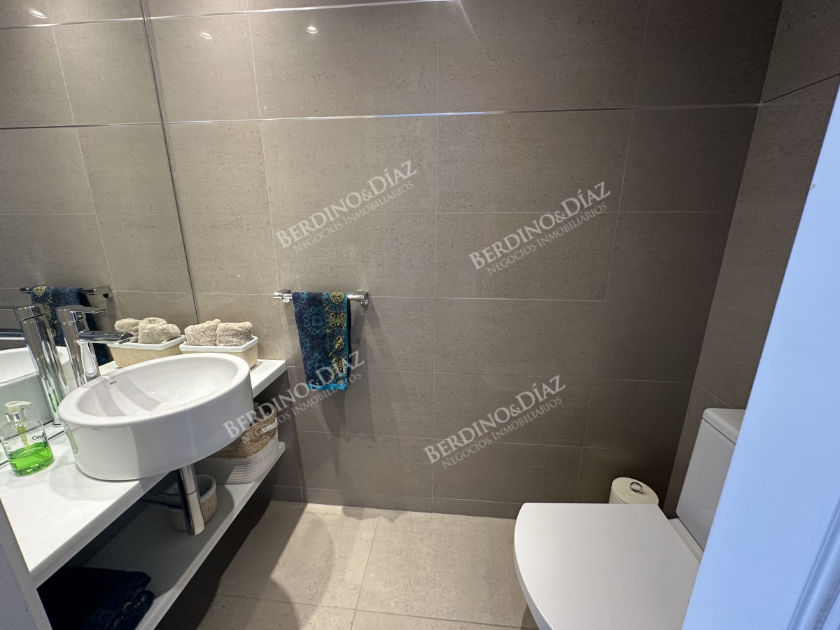 Apartamento ID.2909 - ESPECTACULAR ESTADO EDIFICIO EN ZONA DE ENJOY ALEXANDER 