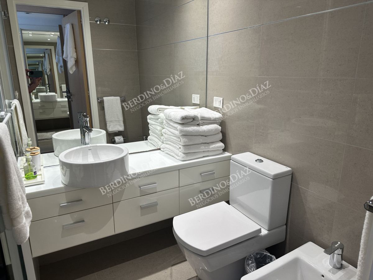 Apartamento ID.2909 - ESPECTACULAR ESTADO EDIFICIO EN ZONA DE ENJOY ALEXANDER 