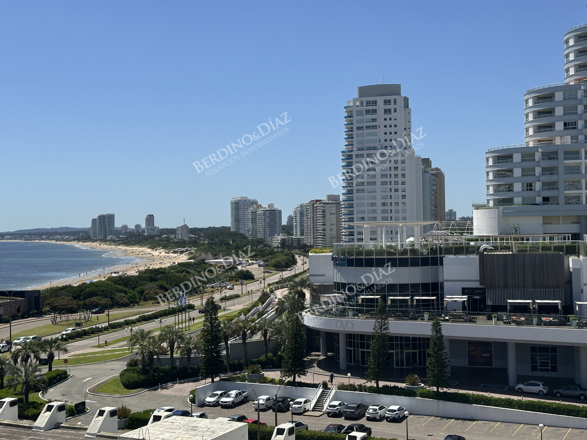 Apartamento ID.2909 - ESPECTACULAR ESTADO EDIFICIO EN ZONA DE ENJOY ALEXANDER 