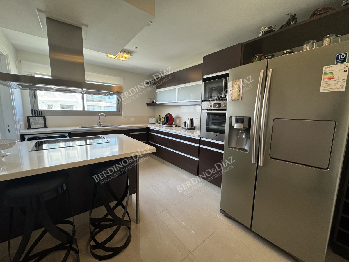 Apartamento ID.2874 - TORRE IMPERIAL II PREMIUM 4 DORMITORIOS EN SUITE