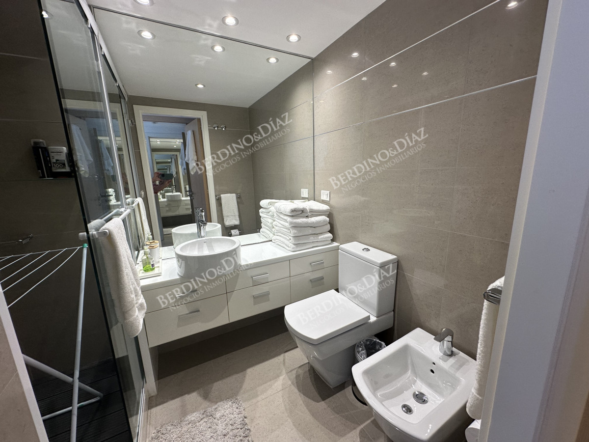 Apartamento ID.2909 - ESPECTACULAR ESTADO EDIFICIO EN ZONA DE ENJOY ALEXANDER 