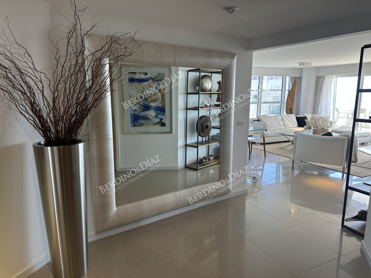 Apartamento ID.2909 - ESPECTACULAR ESTADO EDIFICIO EN ZONA DE ENJOY ALEXANDER 