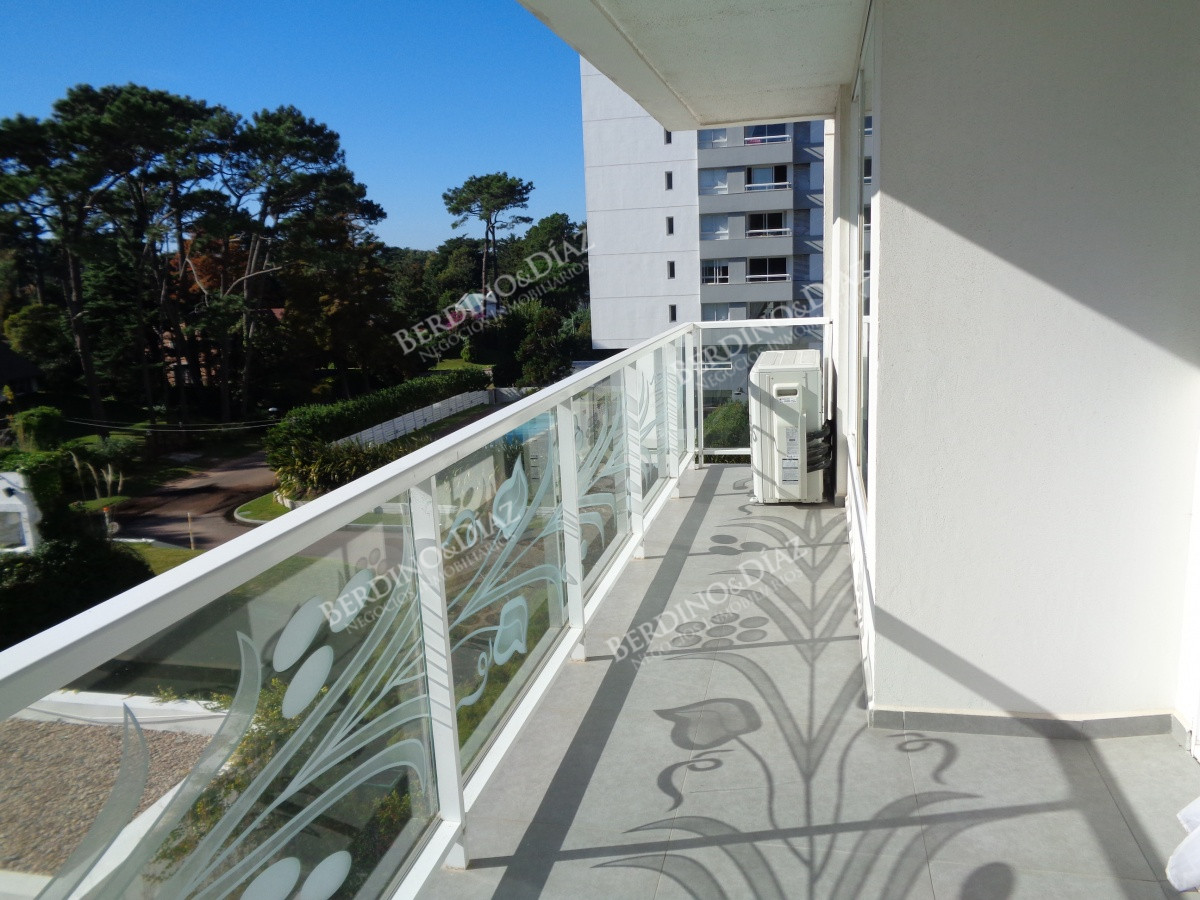 Apartamento ID.2900 - DEPARTAMENTO DE 2 DORMITORIOS, 2 BAÑOS EN VENTA, EN EL EXCLUSIVO EDIFICIO YOO PUNTA DEL ESTE