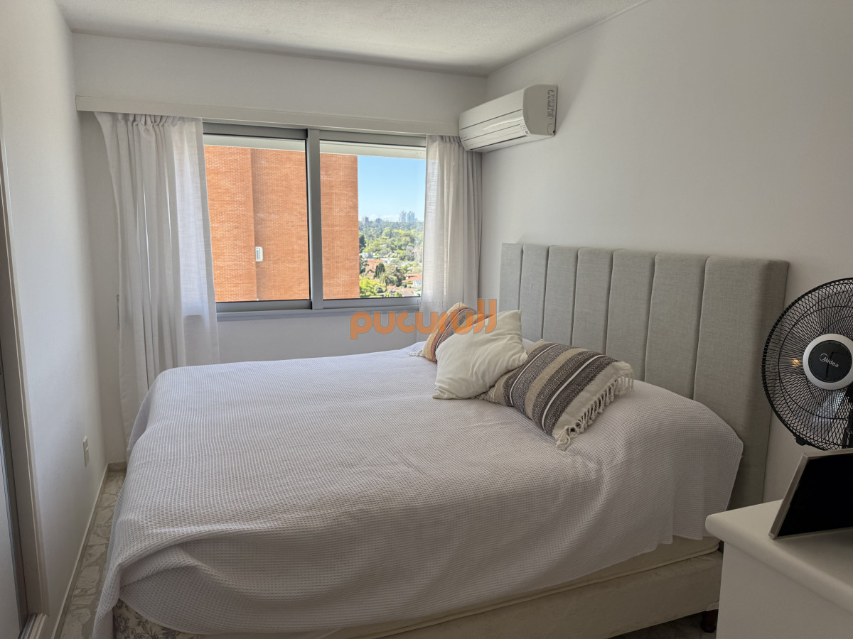 Apartamento ID.2434 - RECIEN INGRESADO, 3 DORMITORIOS Y DEP. VENTA PRIMERA LINEA PLAYA MANSA