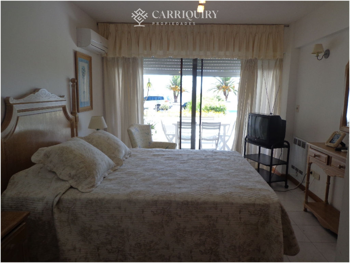 Apartamento ID.5714/Alquiler-temporal-y-anual-de-maravilloso-departamento-esquinero-en-Torre-Le-Parc,-Playa-Brava,-Punta-del-Este - Con piscina propia, espectacular vista y ubicaciónALQUILER Y VENTA PUERTO