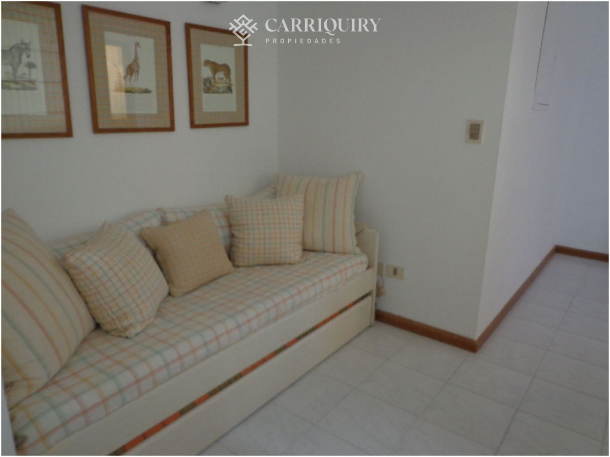 Apartamento ID.5714/Alquiler-temporal-y-anual-de-maravilloso-departamento-esquinero-en-Torre-Le-Parc,-Playa-Brava,-Punta-del-Este - Con piscina propia, espectacular vista y ubicaciónALQUILER Y VENTA PUERTO