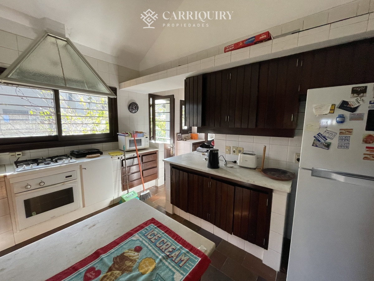 Casa ID.6673 - CASA EN VENTA, EXCELENTE ZONA RESIDENCIAL PUNTA DEL ESTE, PLAYA MANSA